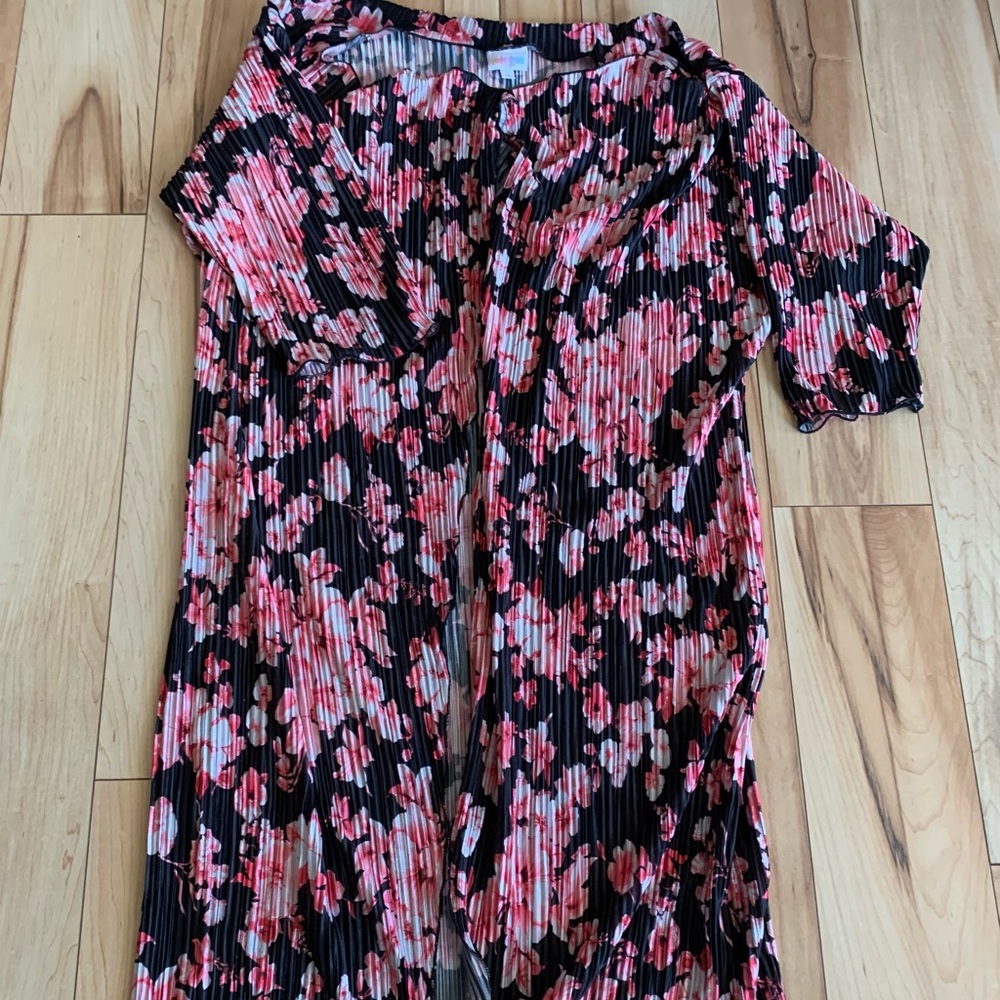 EUC Lularoe Shirley Cardigan